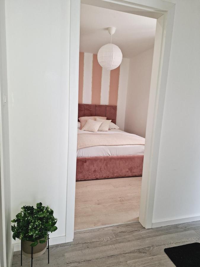 Ferienwohnung Apartman Maja **** Šibenik Exterior foto