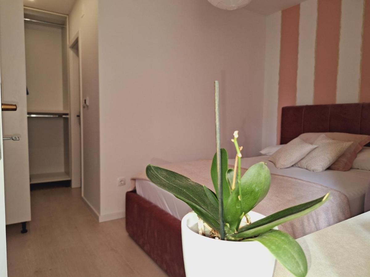 Ferienwohnung Apartman Maja **** Šibenik Exterior foto