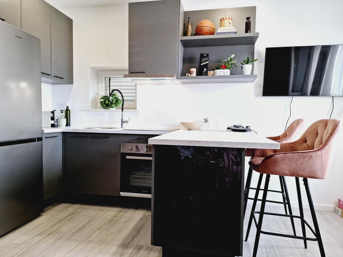 Ferienwohnung Apartman Maja **** Šibenik Exterior foto